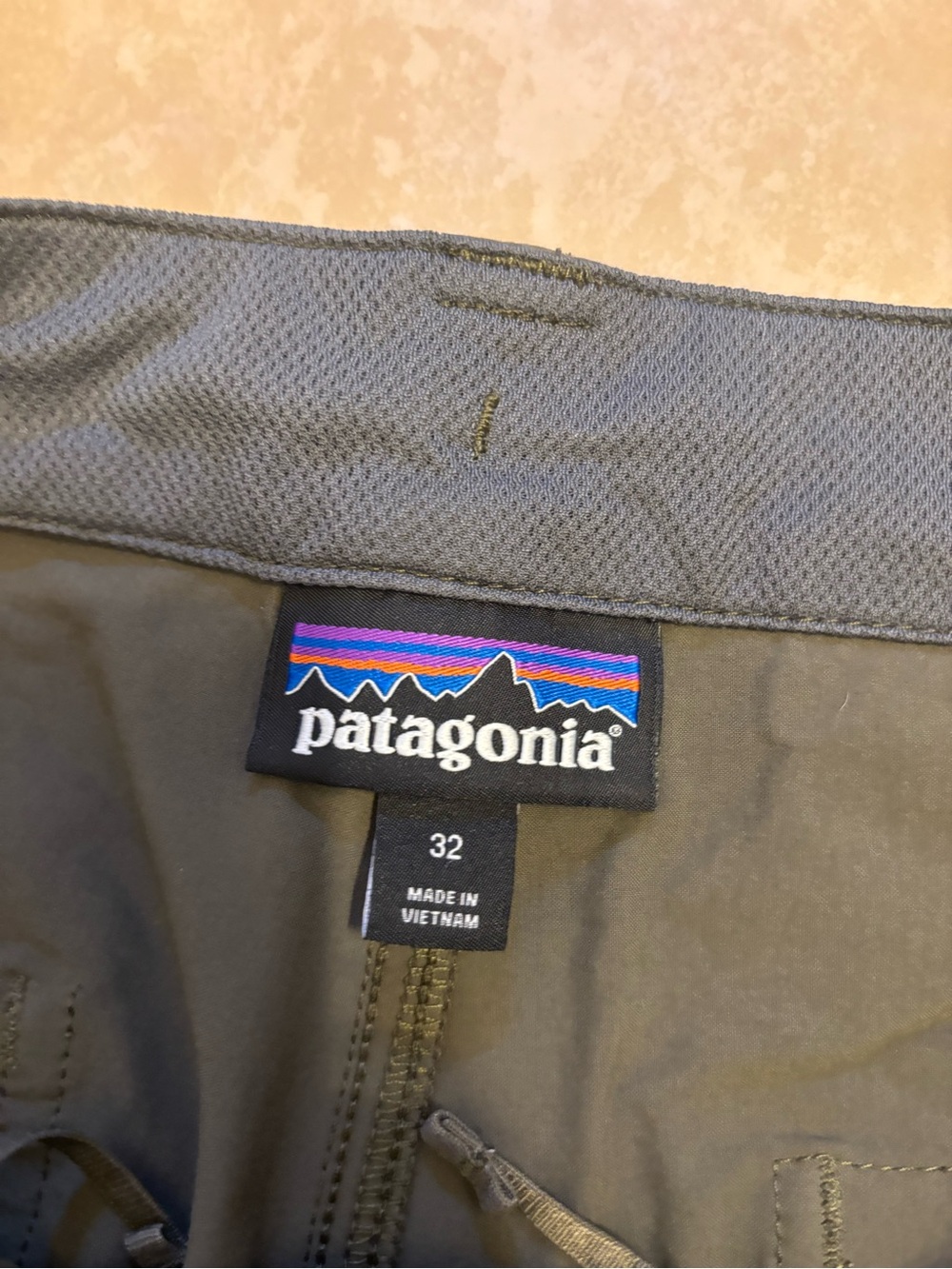 Patagonia Men's Olive Green Climbing/Hiking Pants